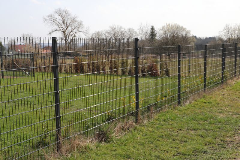 Iron Wire Fence Installation