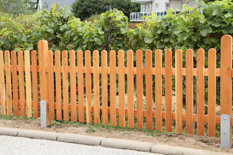Wood Fence Contractors